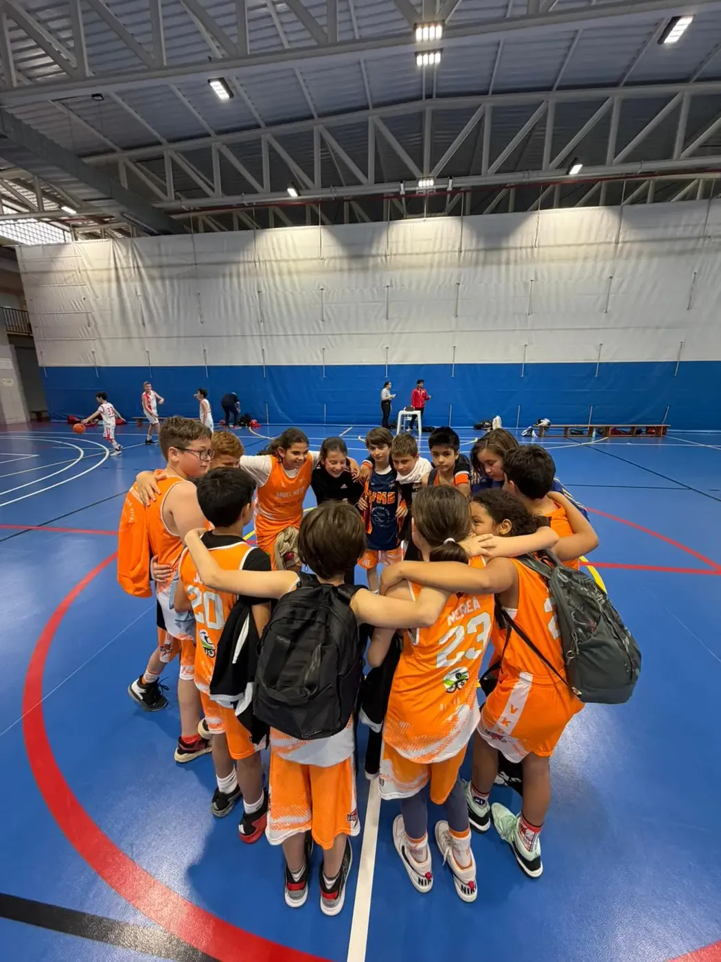 Jugadora alevín en partido