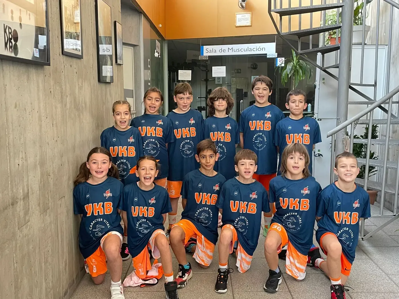 Foto de los equipos Alevín y Benjamín del Ángel Nieto