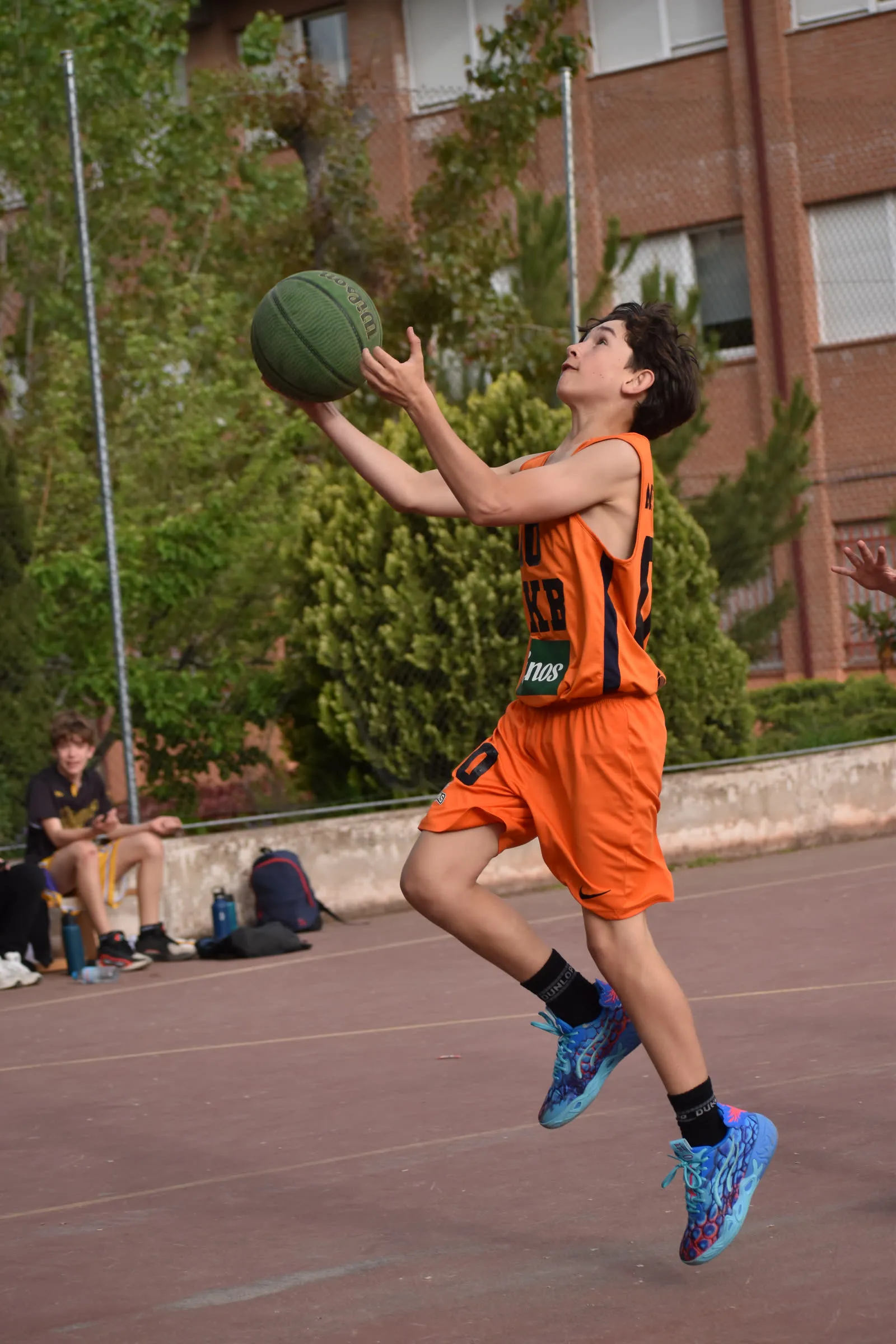 Equipo Infantil Naranja